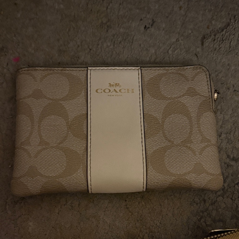 Coach Beige and White Wristlet